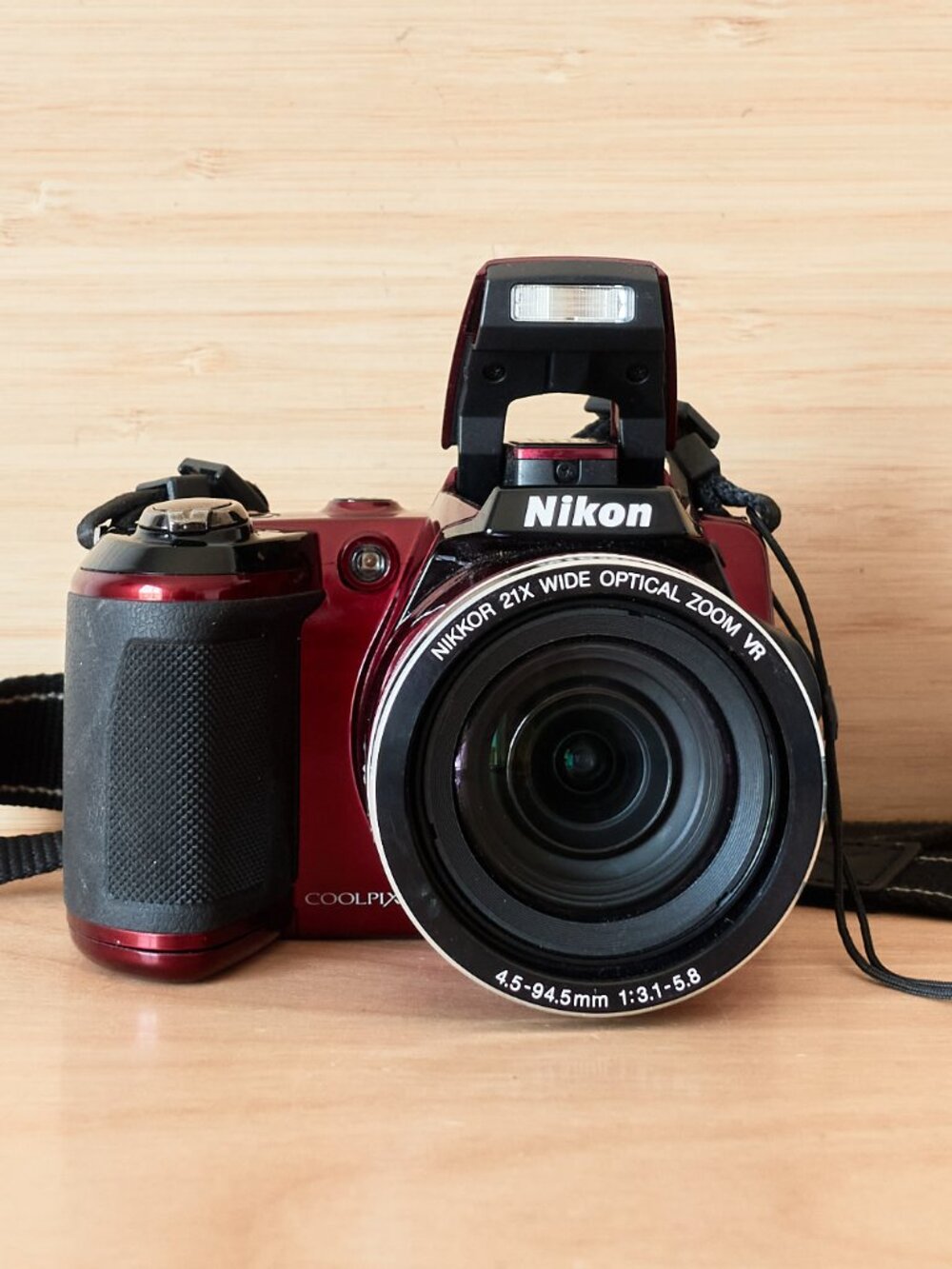 Nikon Coolpix L120 14MP Superzoom Camera 21x Optical Zoom Red Tested Working